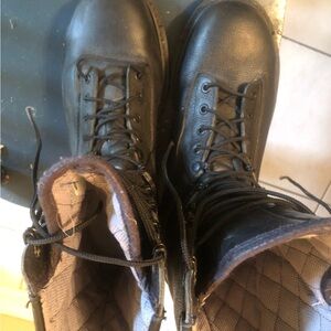Terra Safety Boots Cold Wet Weather CSA Grade 1 Size 270/98.